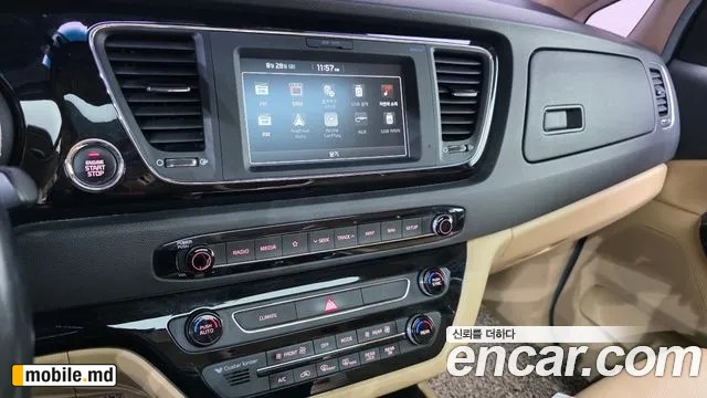 2018 Kia Canival — photo 14