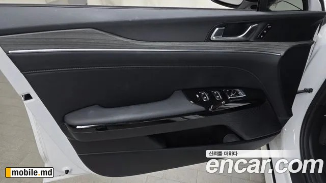 2026 Kia K5 — photo 25