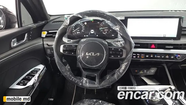 2026 Kia K5 — photo 12