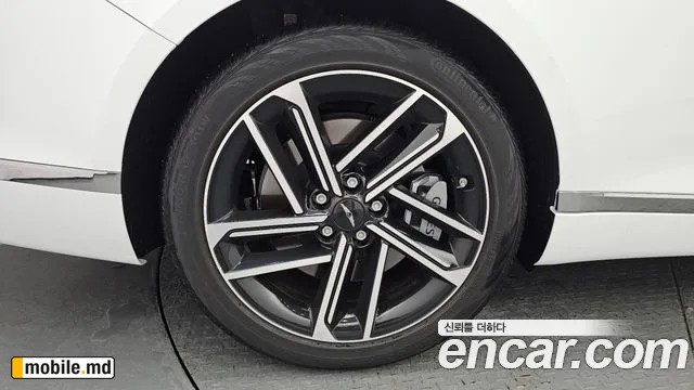 2026 Genesis G80 — photo 5