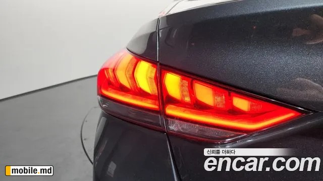 2018 Genesis G80 — photo 23
