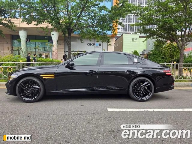 2026 Genesis G80 — photo 17