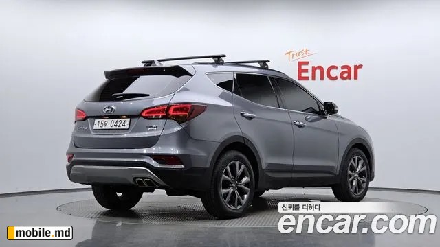 2017 Hyundai Santafe — photo 2