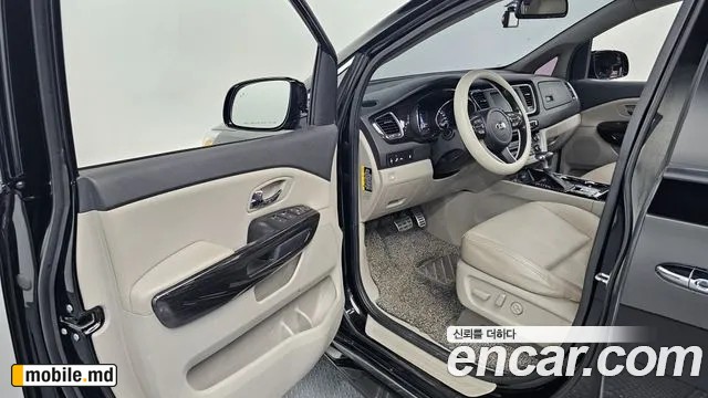 2019 Kia Canival — photo 10