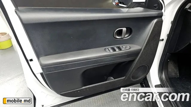 2025 Hyundai IONIQ — photo 24