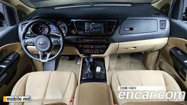 2018 Kia Canival — photo 7