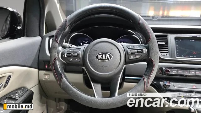 2019 Kia Canival — photo 13