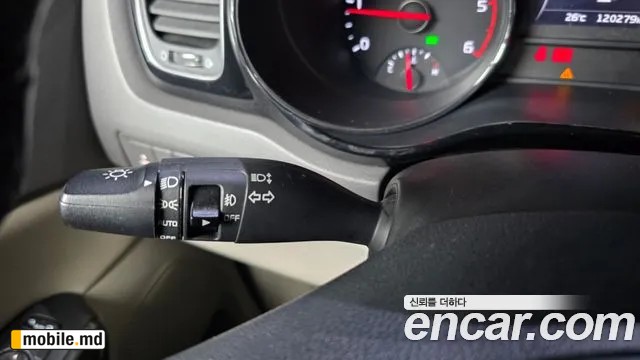 2016 Kia Canival — photo 32