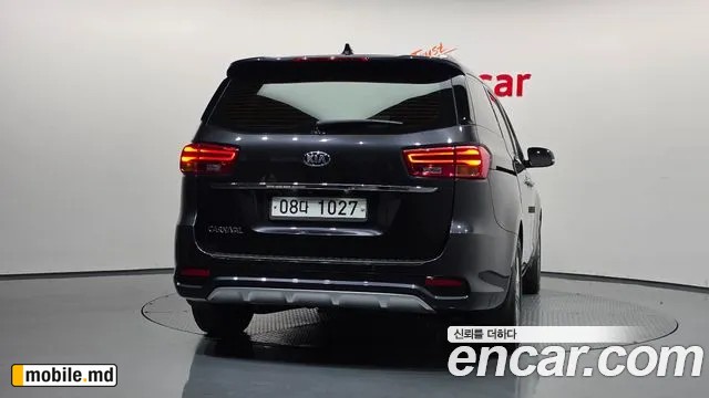 2019 Kia Canival — photo 4