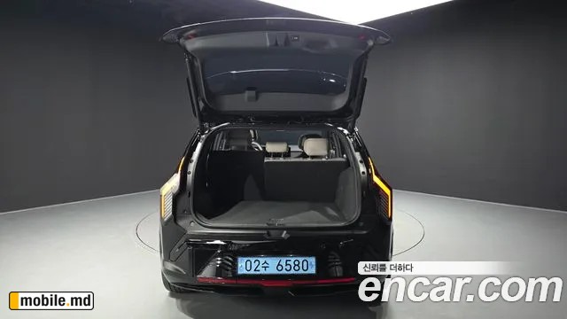 2025 Kia EV3 — photo 20