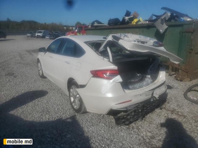 2019 Ford Fusion — photo 3
