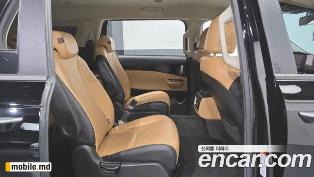 2021 Kia Canival — photo 12