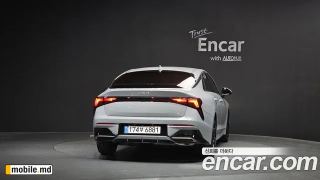 2025 Kia K5 — photo 4