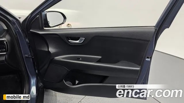 2018 Kia Stonic — photo 25