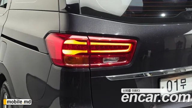 2019 Kia Canival — photo 23