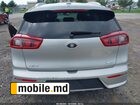 2017 Kia Niro — photo 32