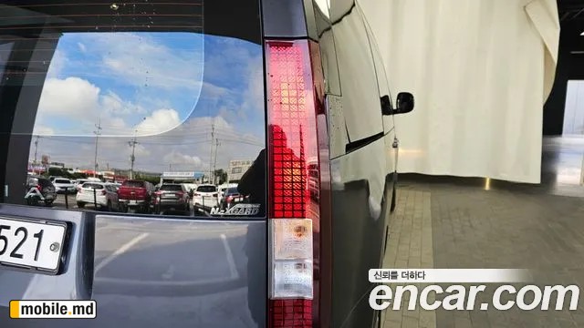 2022 Hyundai Staria — photo 23