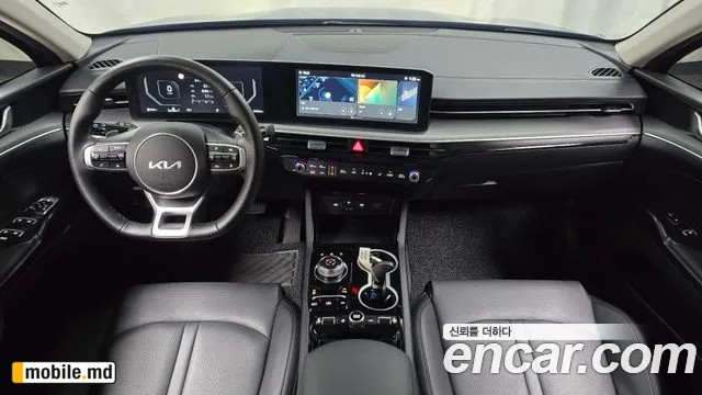 2025 Kia K5 — photo 7