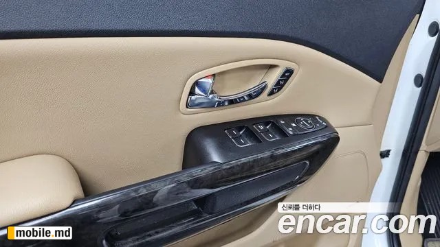 2019 Kia Canival — photo 35