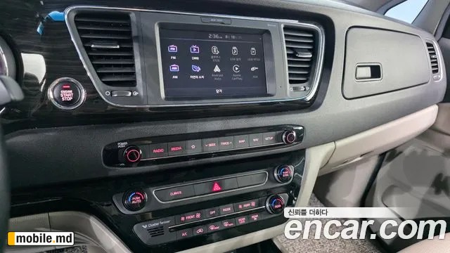 2019 Kia Canival — photo 13