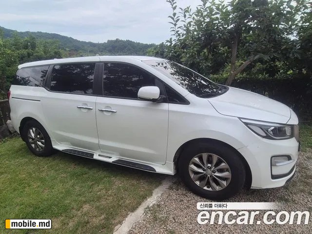 2020 Kia Canival — photo 3