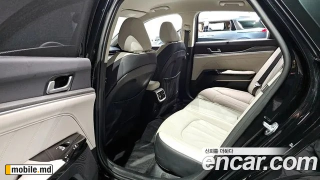 2025 Kia K5 — photo 11