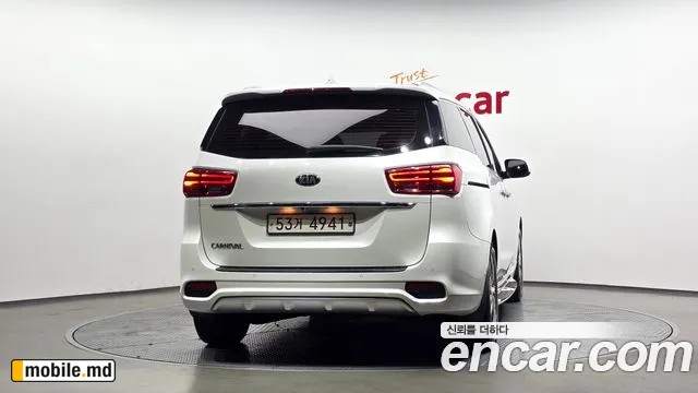 2019 Kia Canival — photo 4