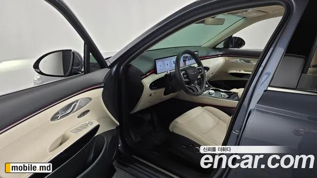 2025 Genesis GV70 — photo 10