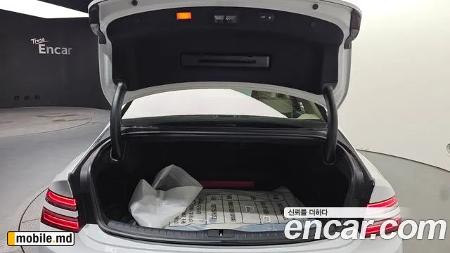 2026 Genesis G80 — photo 20