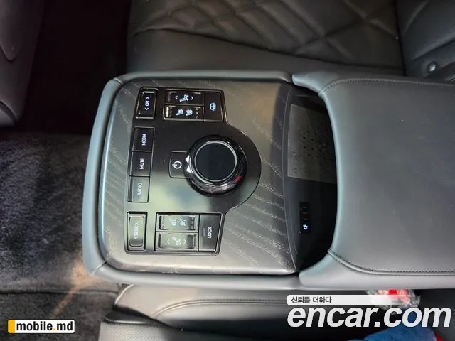 2027 Genesis G80 — photo 14