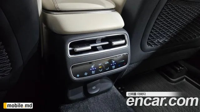 2025 Genesis GV70 — photo 28