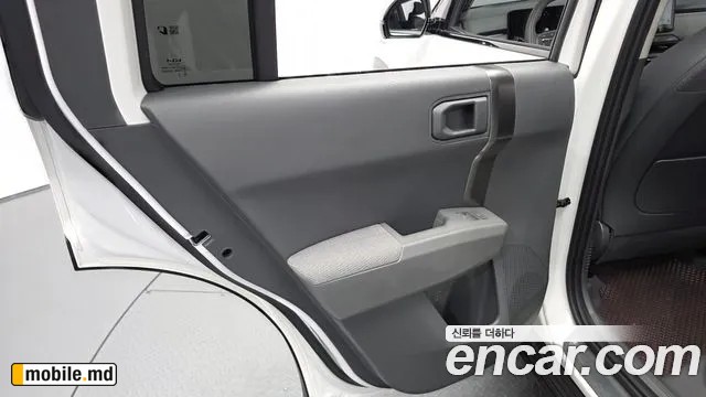 2025 Kia EV3 — photo 25