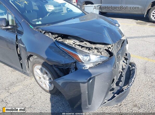2019 Toyota Prius — photo 18