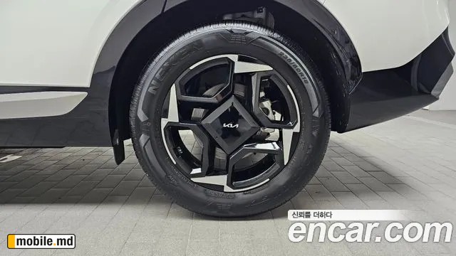 2025 Kia Sportage — photo 21