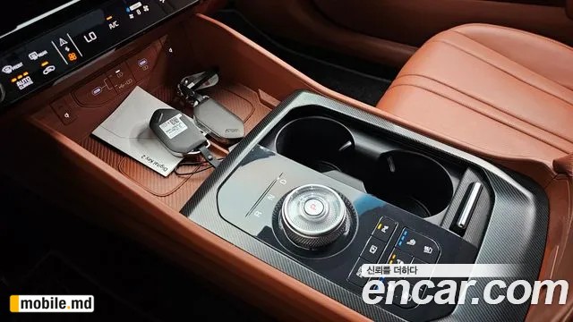 2025 Kia K8 — photo 9