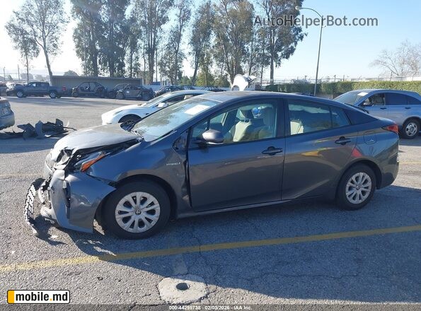2019 Toyota Prius — photo 14