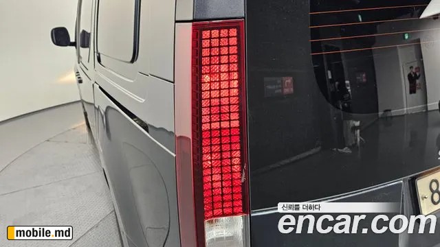2022 Hyundai Staria — photo 23