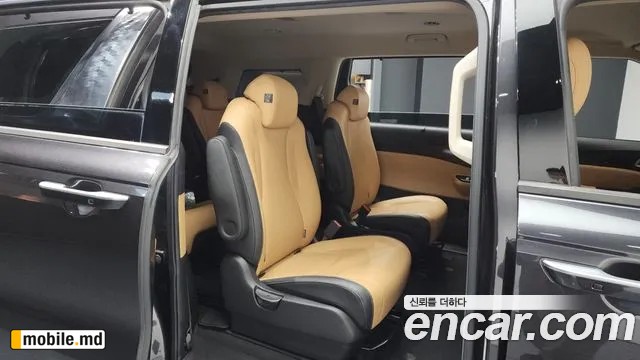 2021 Kia Canival — photo 12