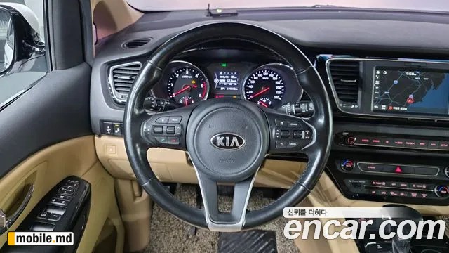 2018 Kia Canival — photo 12