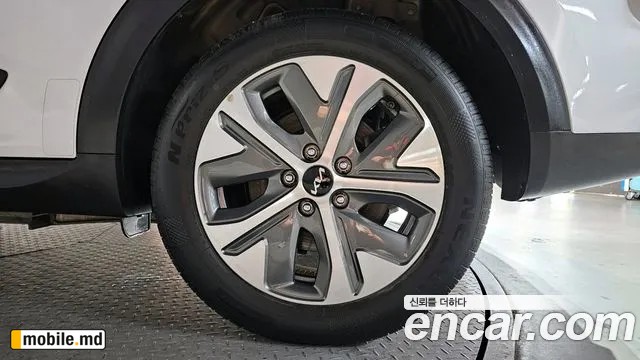 2023 Kia Niro — photo 21