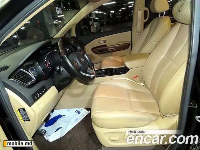 2018 Kia Canival — photo 17