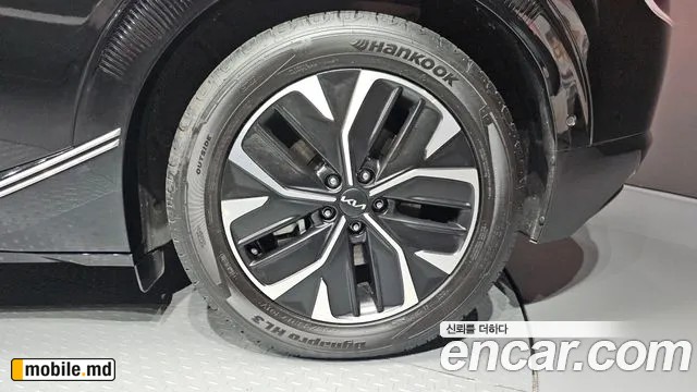 2023 Kia EV6 — photo 21