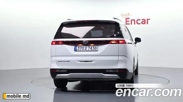 2021 Kia Canival — photo 4
