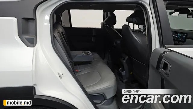 2025 Kia EV3 — photo 11