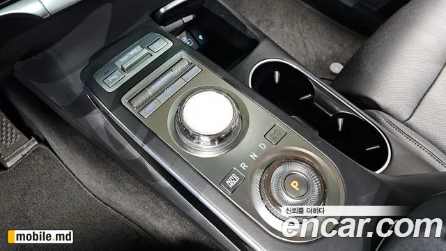 2021 Genesis GV70 — photo 9
