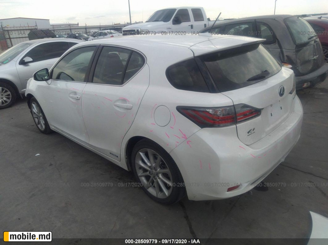 2013 Lexus CT — photo 3