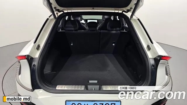2023 Kia EV6 — photo 16