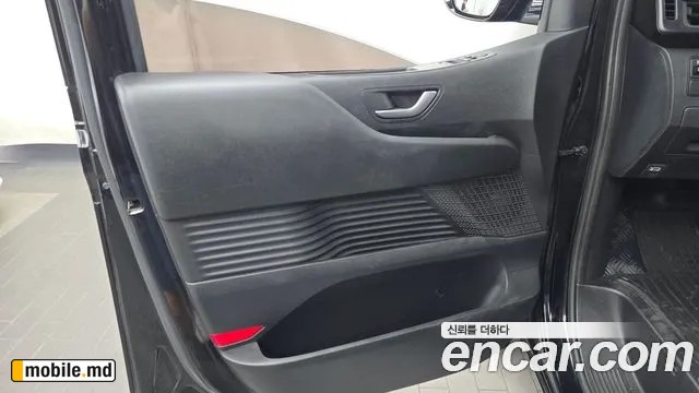 2022 Hyundai Staria — photo 24