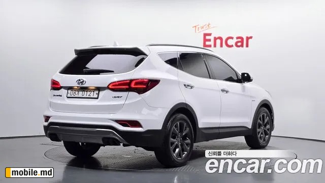 2017 Hyundai Santafe — photo 2