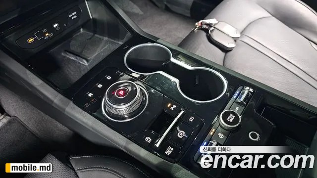 2025 Kia K5 — photo 9